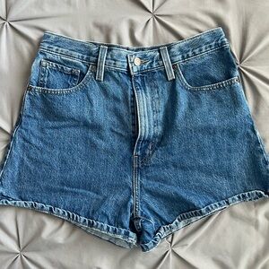 High waisted mom short. Used them few time now they got too big. Loved them